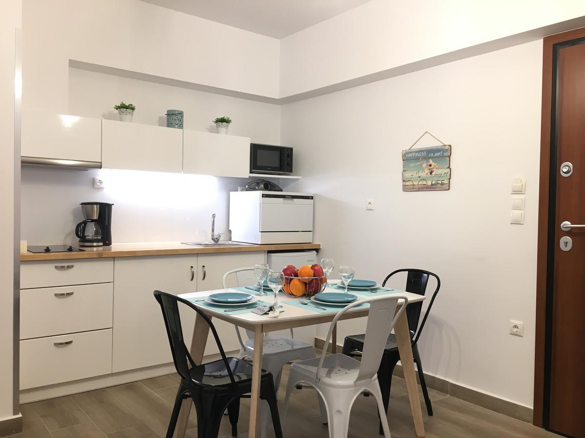 Athina Apartments Athen Zimmer foto